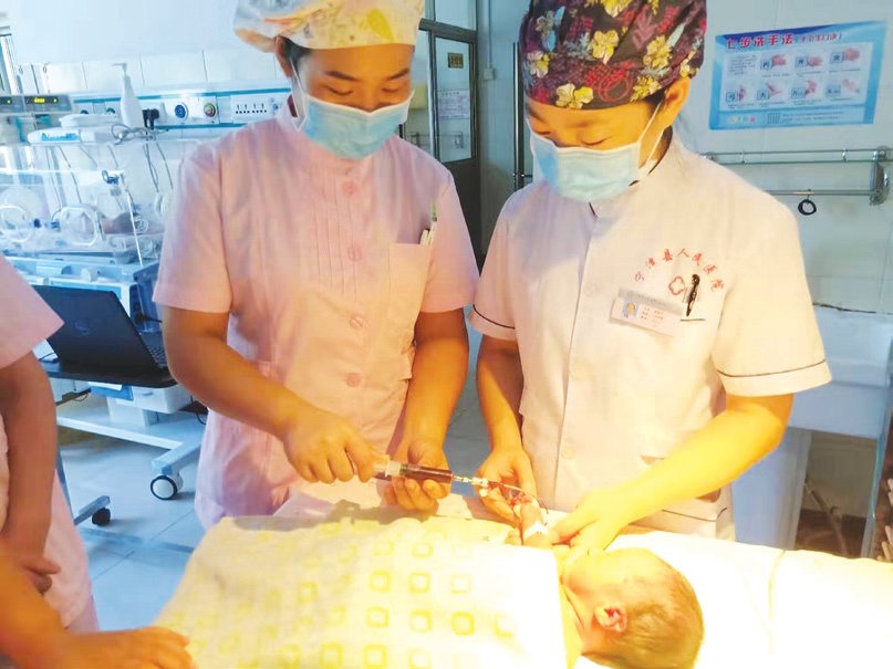 巴楚县妇婴监护型护送